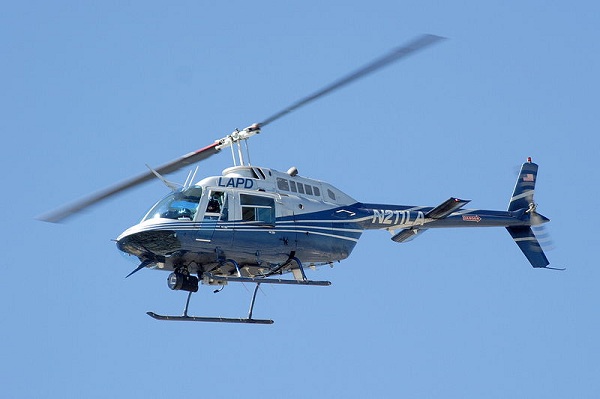  Helicóptero Bell 206 Jet Ranger do Departamento de Polícia de Los Angeles (LAPD). 